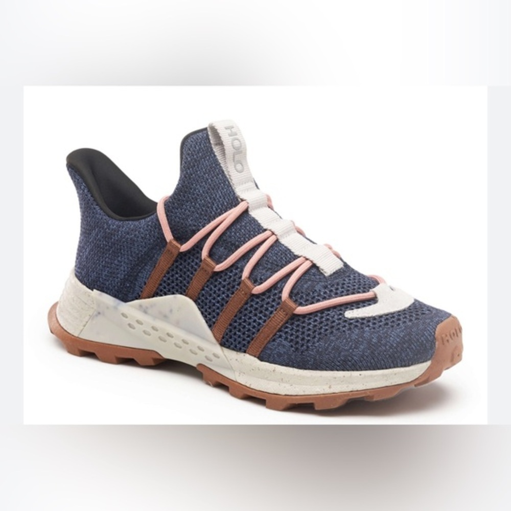 Holo Footwear Women's Artemis sapphire Trail Runner size 10 brand new